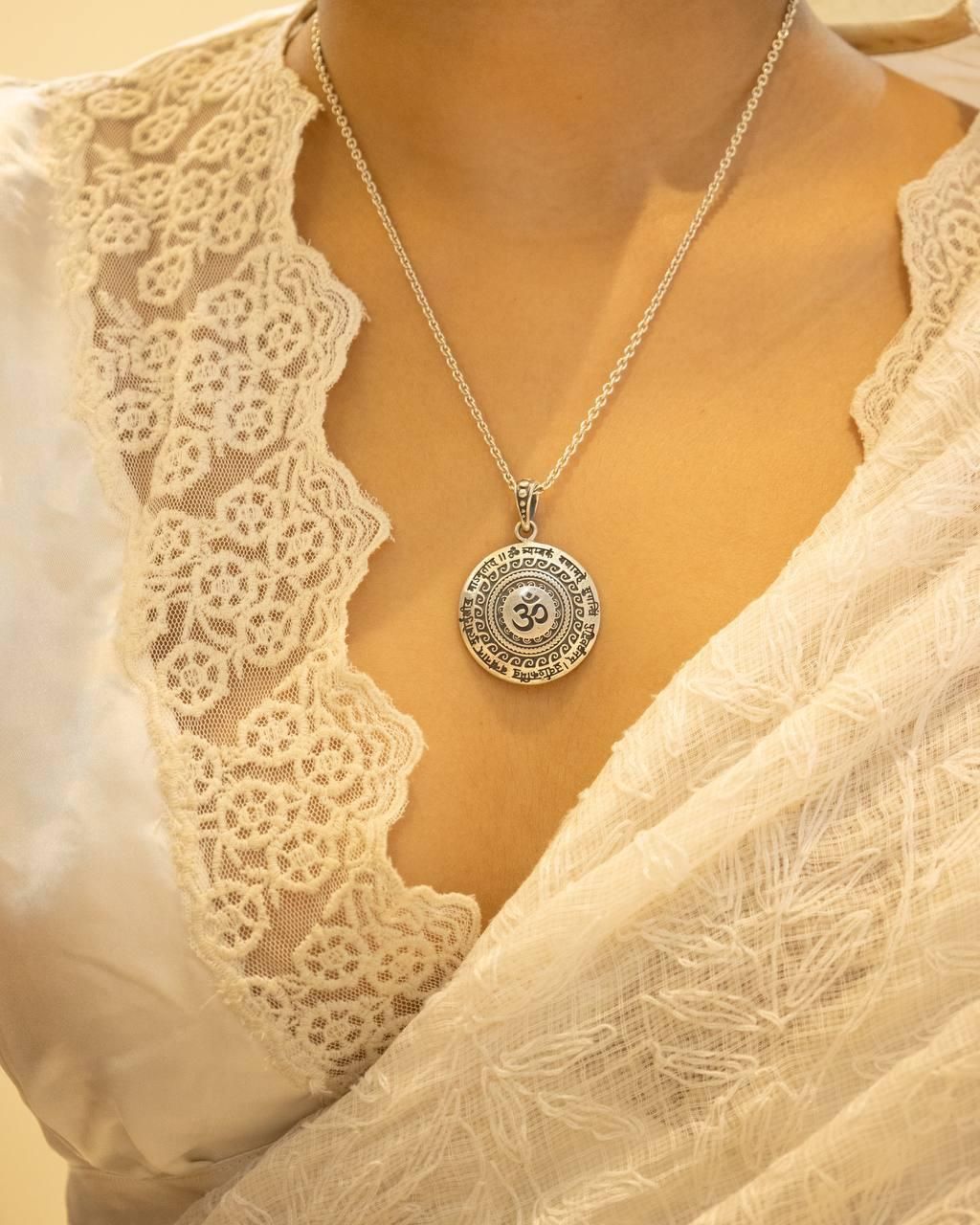 OM Maha Mrityunjaya Mantra Pendant