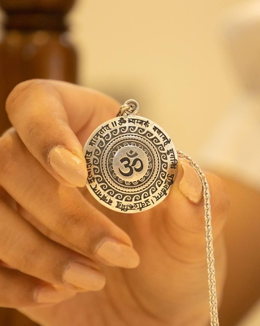 OM Maha Mrityunjaya Mantra Pendant